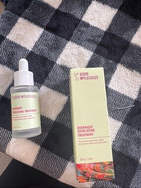 Good Molecules Light Green Overnight Exfoliating Treatment